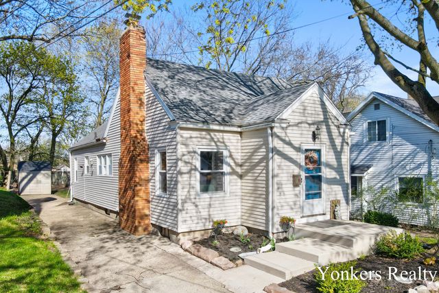 1233 Diamond Avenue NE, Grand Rapids, MI 49505