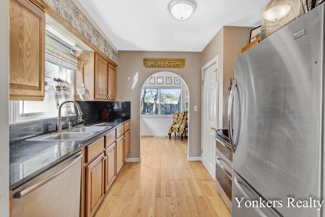 1233 Diamond Avenue NE, Grand Rapids, MI 49505