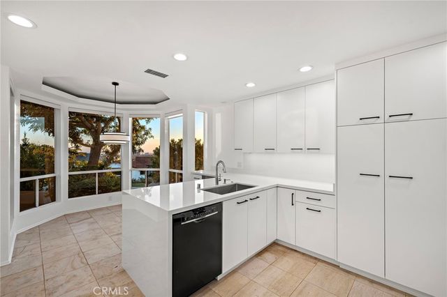 21 Montpellier, Newport Beach, CA 92660