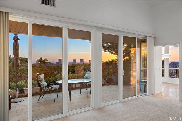 21 Montpellier, Newport Beach, CA 92660