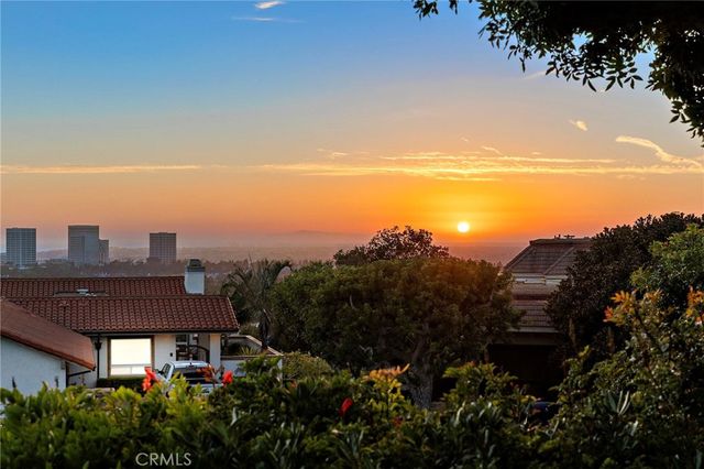 21 Montpellier, Newport Beach, CA 92660