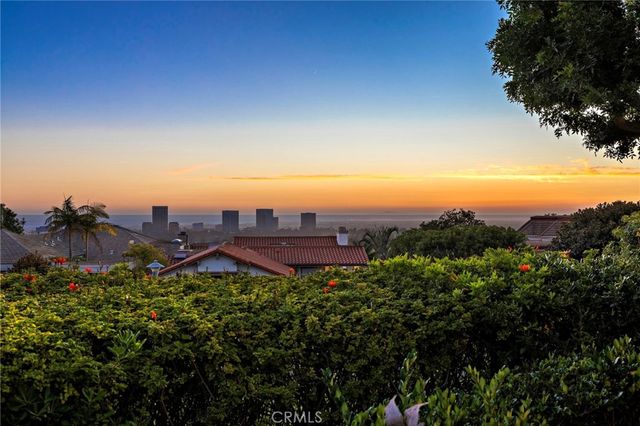 21 Montpellier, Newport Beach, CA 92660