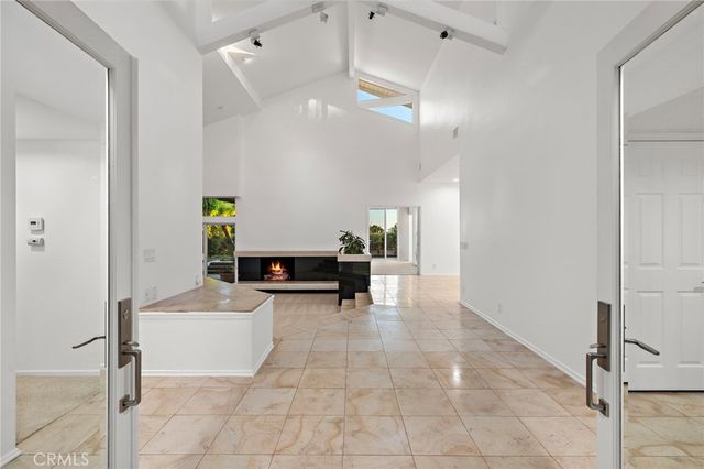 21 Montpellier, Newport Beach, CA 92660