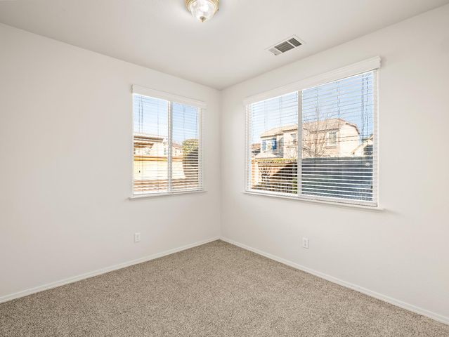 611 W Venice Lane, Clovis, CA 93619