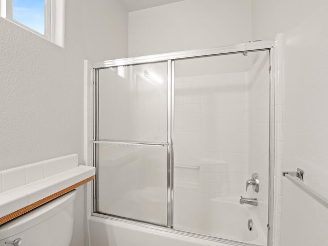 611 W Venice Lane, Clovis, CA 93619