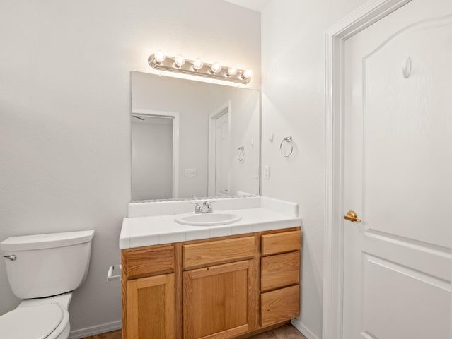 611 W Venice Lane, Clovis, CA 93619