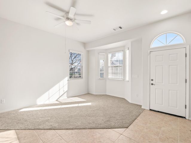 611 W Venice Lane, Clovis, CA 93619