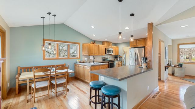 875 Louise Avenue SE, Cokato, MN 55321