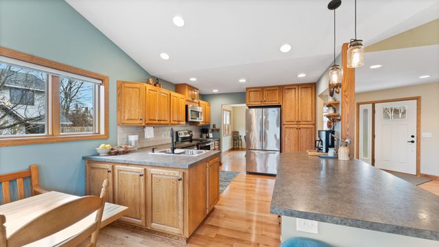 875 Louise Avenue SE, Cokato, MN 55321