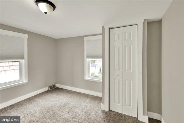 5 W 2ND AVE, Lititz, PA 17543