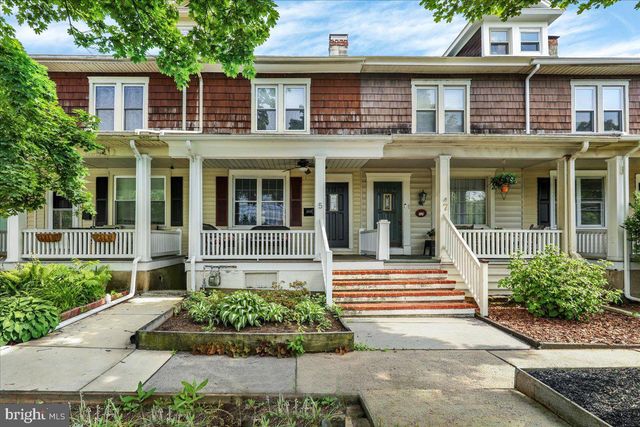 5 W 2ND AVE, Lititz, PA 17543