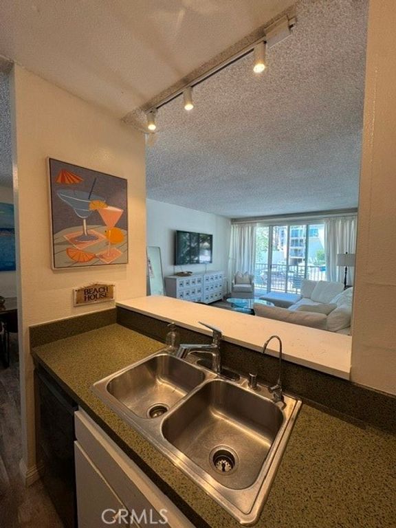 300 S Prospectors, Diamond Bar, CA 91765