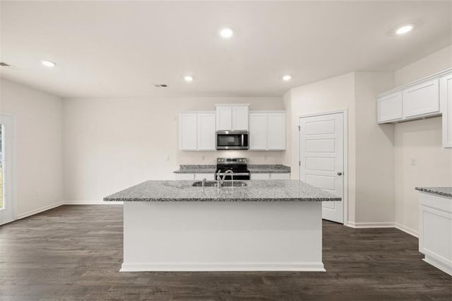 8559 Secretariat Drive, Lithonia, GA 30058