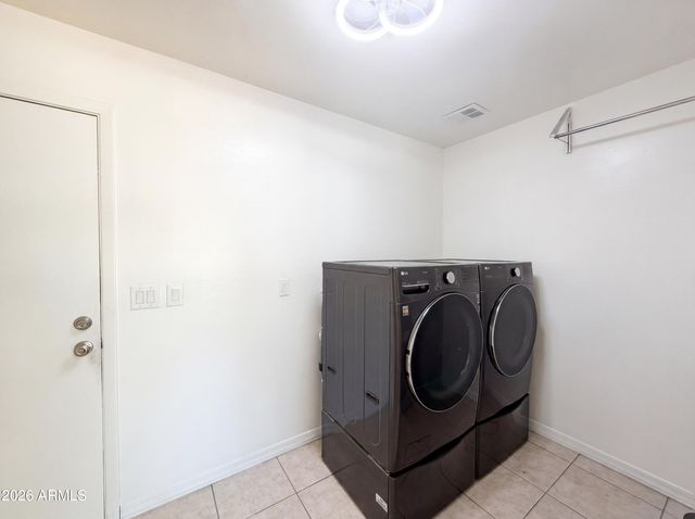 3028 E MARILYN Road, Phoenix, AZ 85032