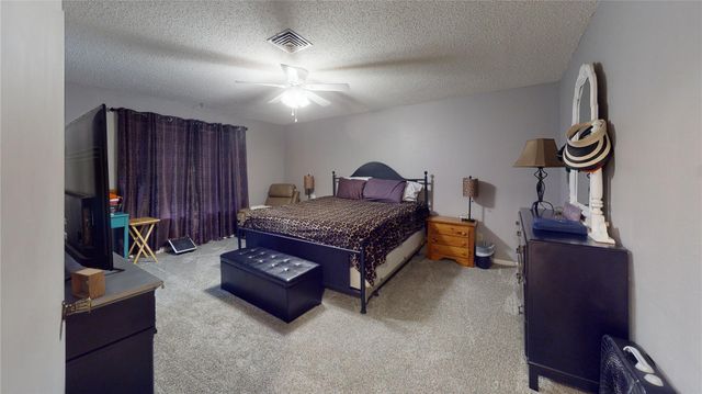 4 Shantilly Lane, Bay City, TX 77414