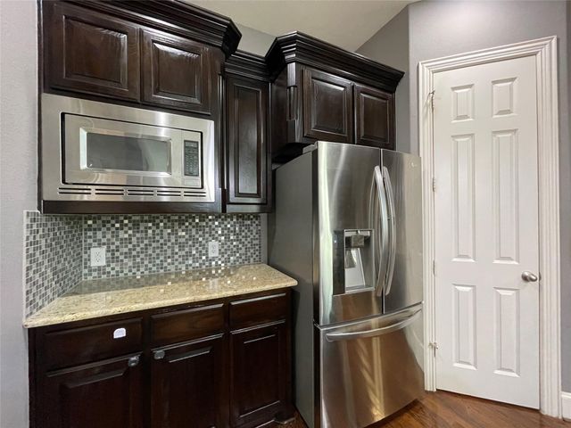 415 Sleepy Creek Drive, Frisco, TX 75036