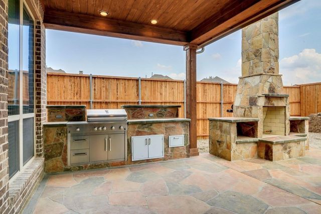 415 Sleepy Creek Drive, Frisco, TX 75036