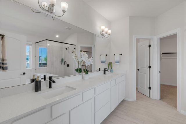 201 Bella Luna WAY, Liberty Hill, TX 78642