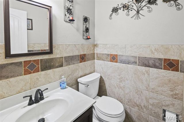 1009 Robert Drive, Maryville, IL 62062