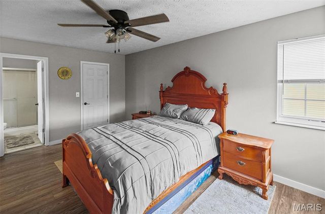 1009 Robert Drive, Maryville, IL 62062