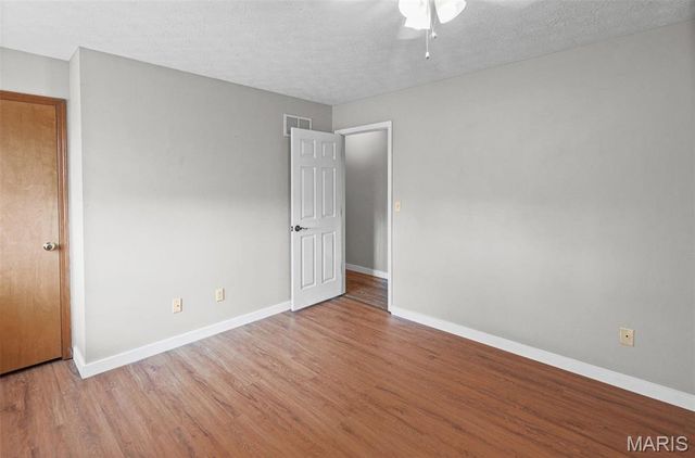 1009 Robert Drive, Maryville, IL 62062