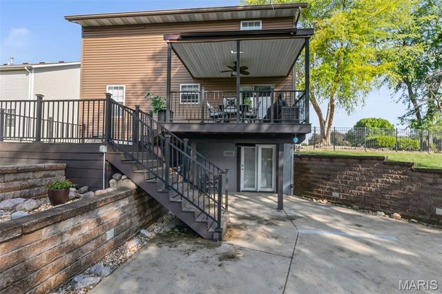 1009 Robert Drive, Maryville, IL 62062