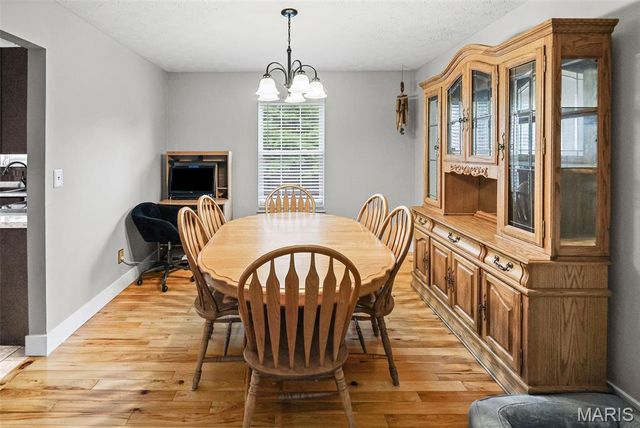 1009 Robert Drive, Maryville, IL 62062