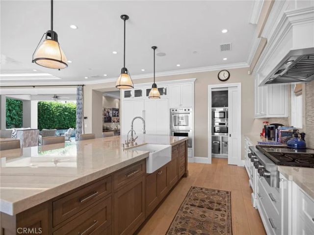 1324 E Balboa Boulevard, Newport Beach, CA 92661