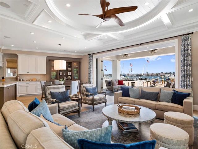 1324 E Balboa Boulevard, Newport Beach, CA 92661