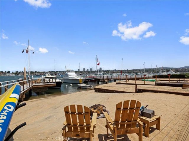 1324 E Balboa Boulevard, Newport Beach, CA 92661