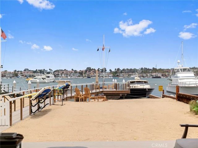 1324 E Balboa Boulevard, Newport Beach, CA 92661