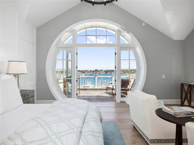 1324 E Balboa Boulevard, Newport Beach, CA 92661