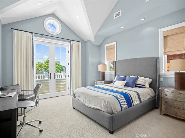 1324 E Balboa Boulevard, Newport Beach, CA 92661