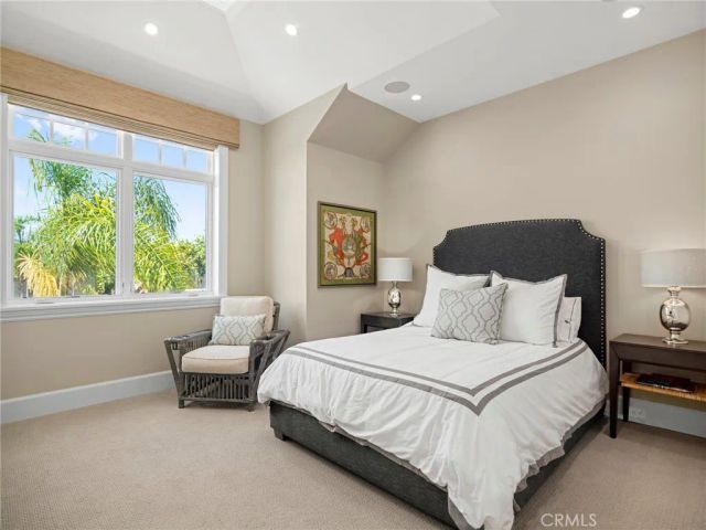 1324 E Balboa Boulevard, Newport Beach, CA 92661