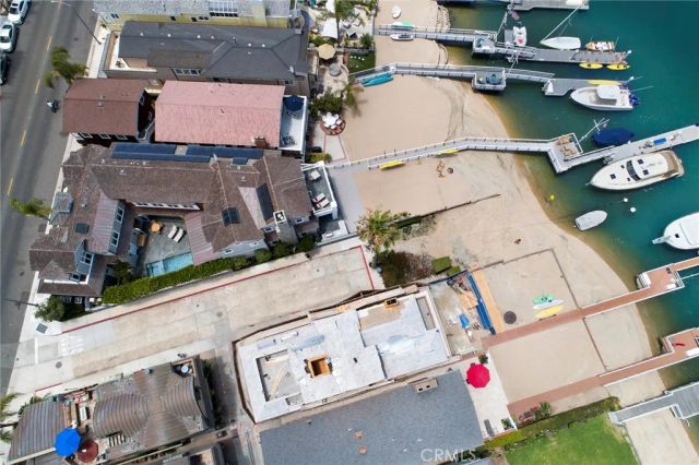 1324 E Balboa Boulevard, Newport Beach, CA 92661