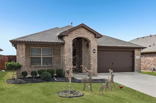 6337 Pontoon Street, Fort Worth, TX 76179