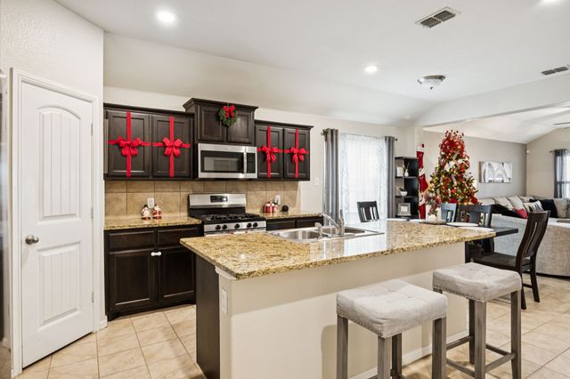 6337 Pontoon Street, Fort Worth, TX 76179