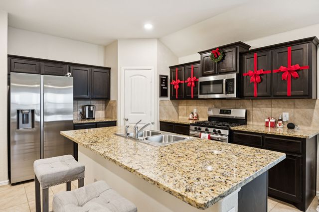 6337 Pontoon Street, Fort Worth, TX 76179