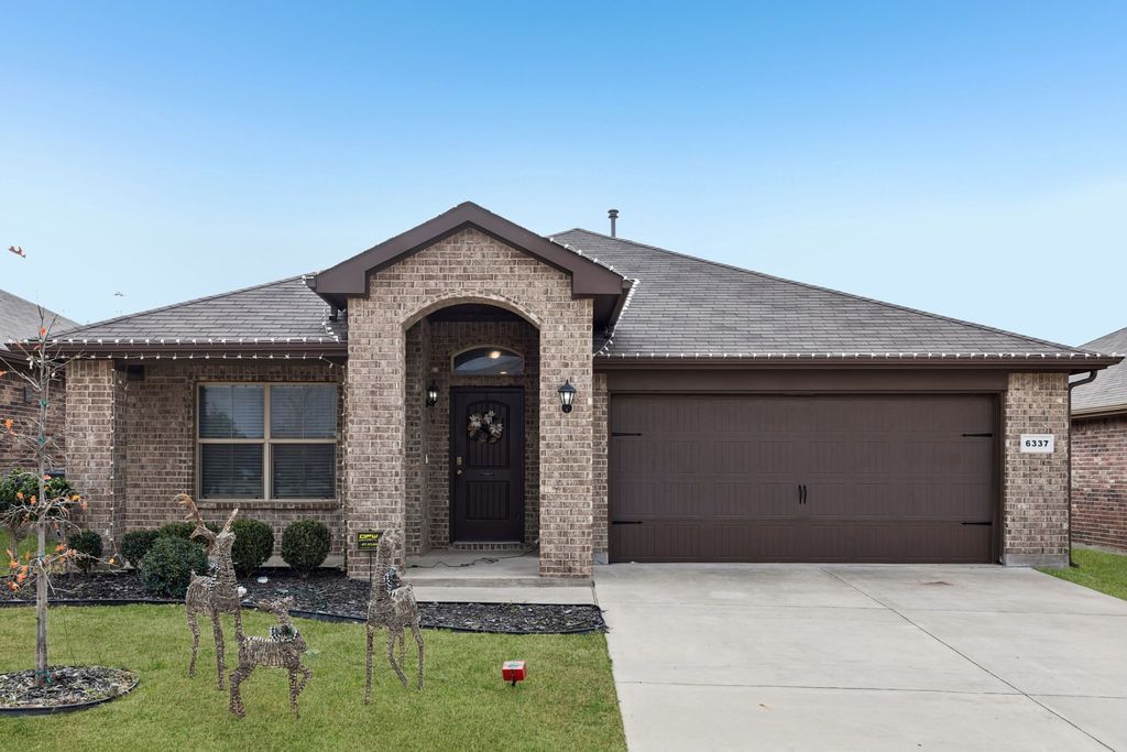 6337 Pontoon Street, Fort Worth, TX 76179