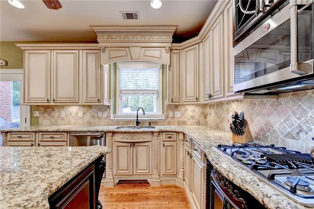 655 Rosebury Lane, Suwanee, GA 30024