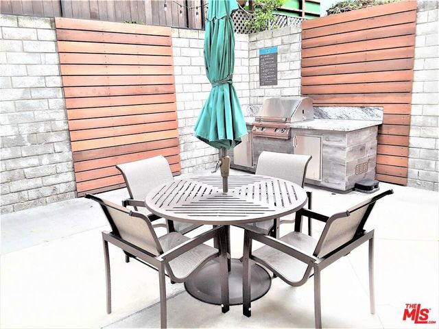 11230 Camarillo Street 101, North Hollywood, CA 91602