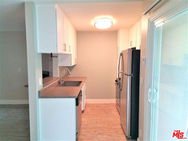 11230 Camarillo Street 101, North Hollywood, CA 91602