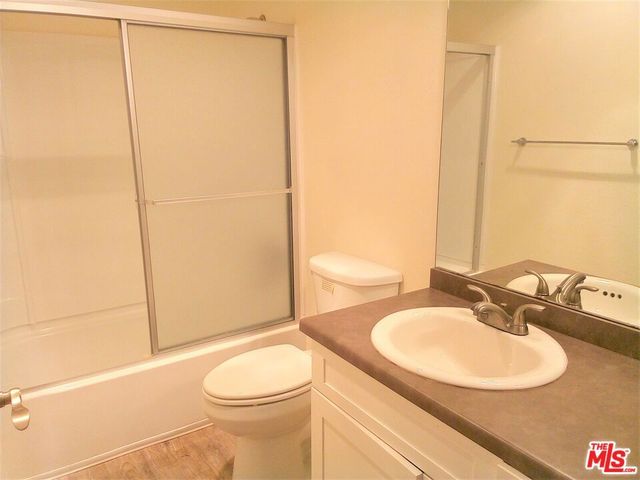 11230 Camarillo Street 101, North Hollywood, CA 91602