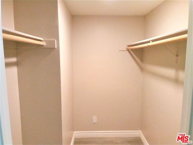 11230 Camarillo Street 101, North Hollywood, CA 91602