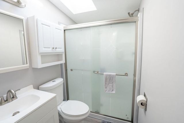 6 Lincoln Street, Epsom, NH 03234