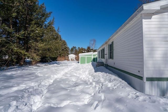 6 Lincoln Street, Epsom, NH 03234