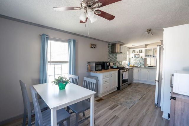 6 Lincoln Street, Epsom, NH 03234