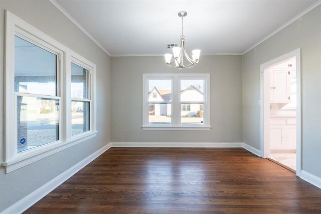 2021 N Broadway Avenue, Shawnee, OK 74804