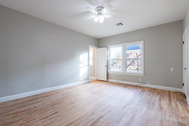 2021 N Broadway Avenue, Shawnee, OK 74804