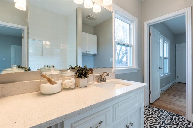 2021 N Broadway Avenue, Shawnee, OK 74804